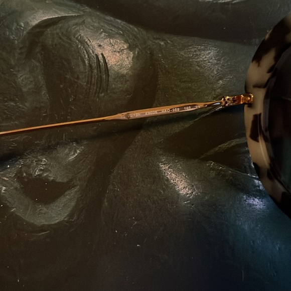 Miu Miu round black & white tortoise Sunglasses - Picture 4 of 7